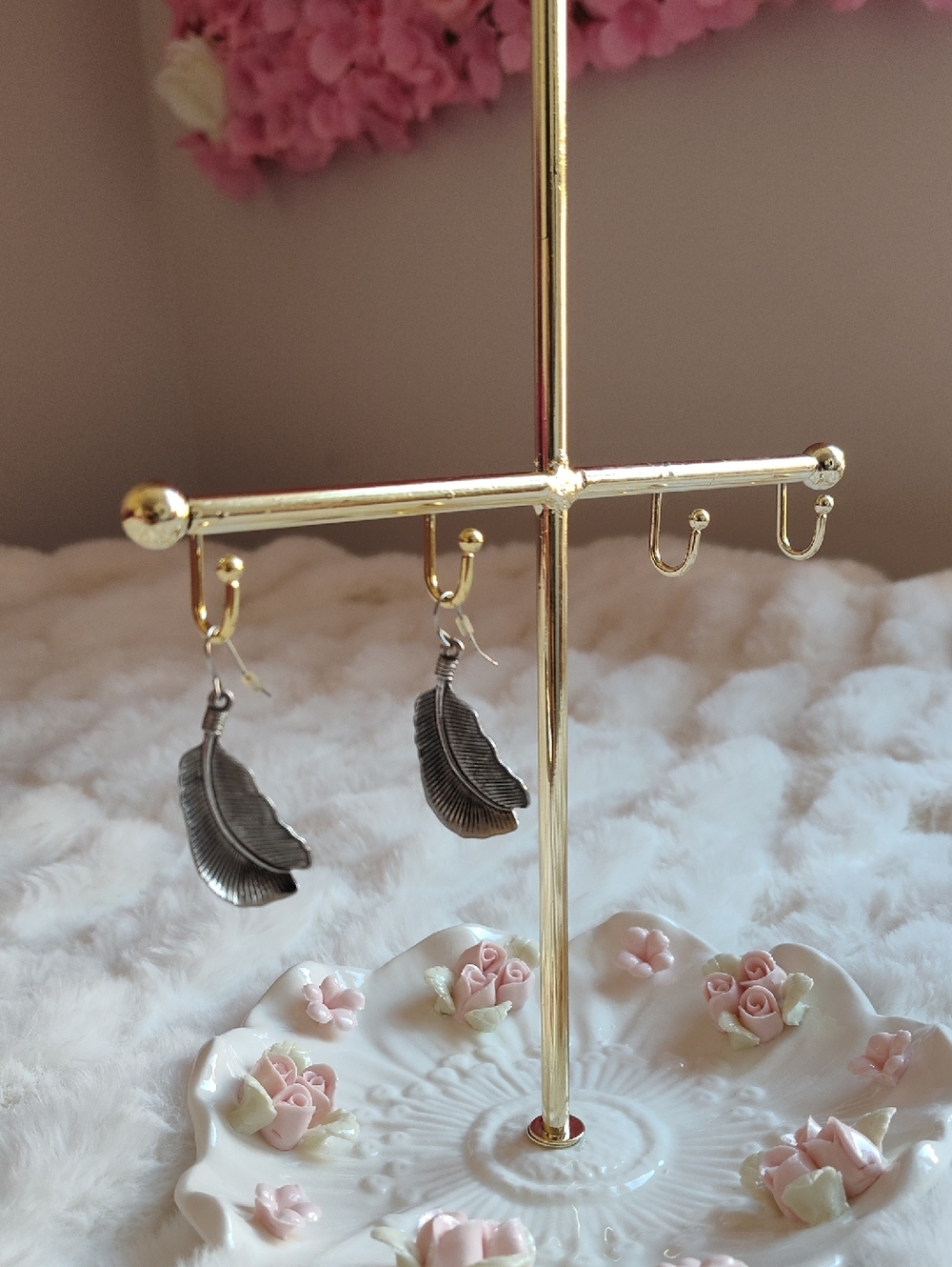 Feather Drop Dangle Earrings in Antique Silver Tone